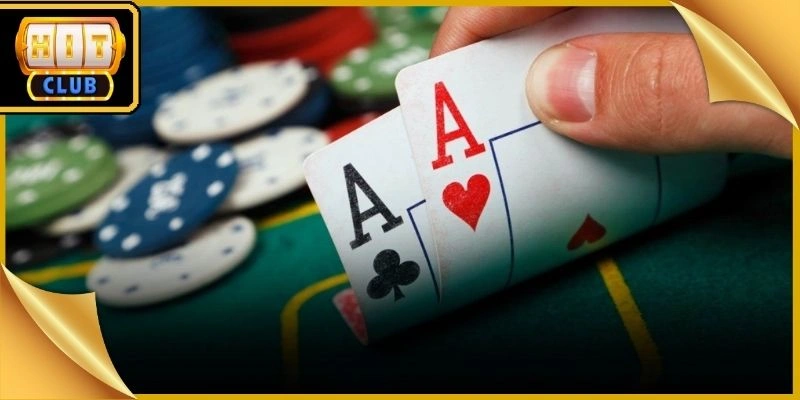 Bàn quay tinh gọn giúp cược thủ dễ dàng tham gia Bài Mini Poker Hitclub